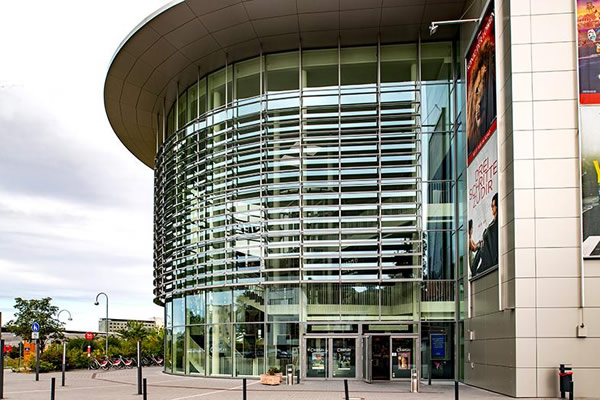 Cineplex 2